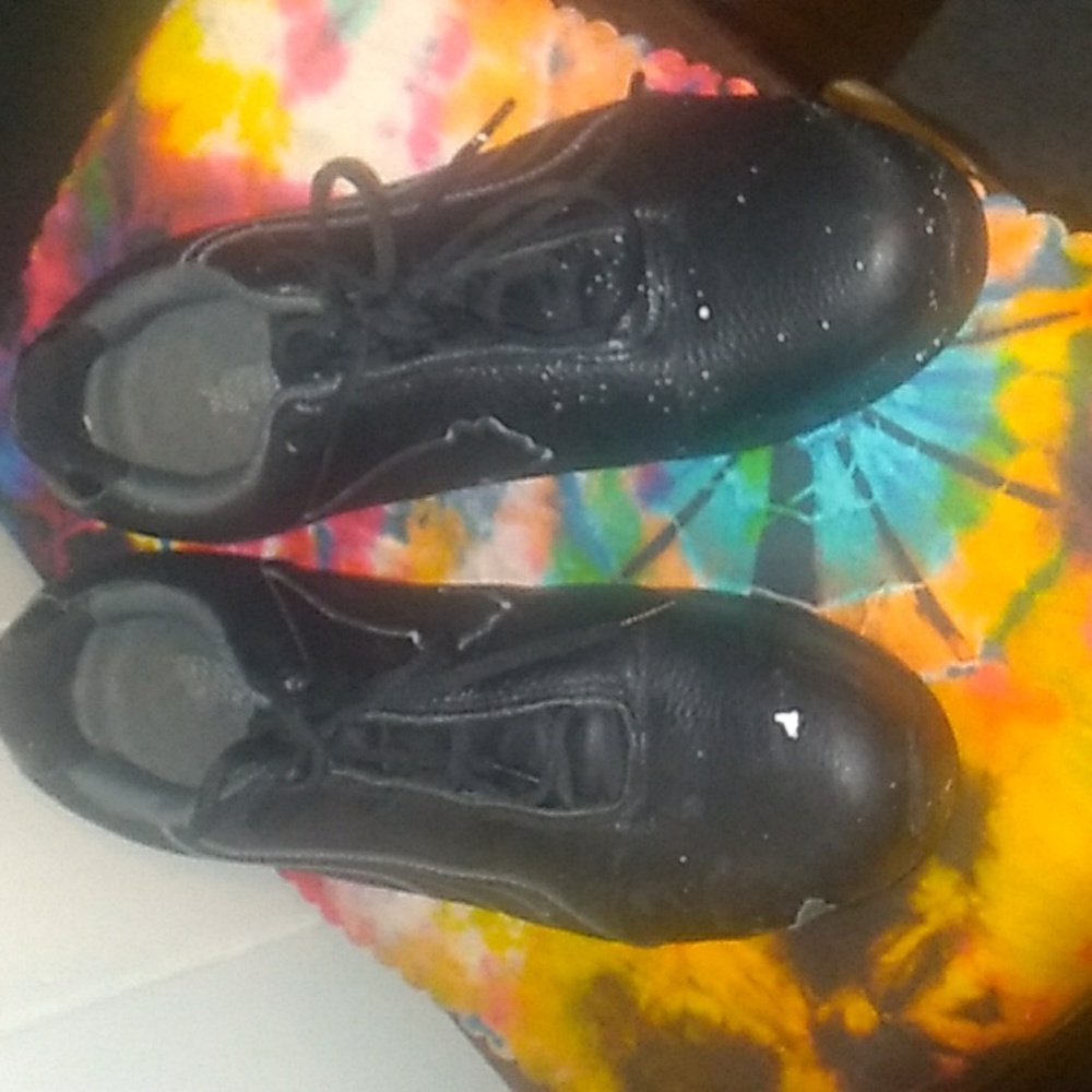 Puma steel toe shoe